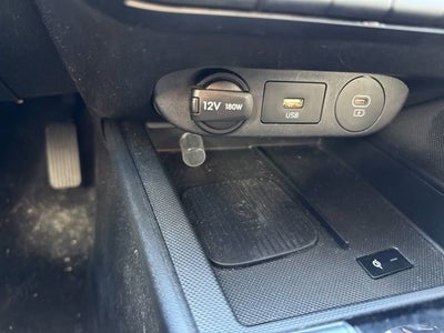 2024 Hyundai Elantra Limited IVT