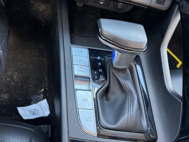 2024 Hyundai Elantra Limited IVT