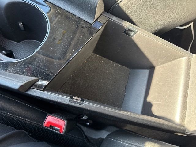 2024 Hyundai Elantra Limited IVT