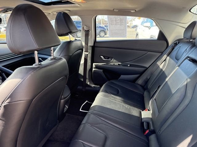 2024 Hyundai Elantra Limited IVT