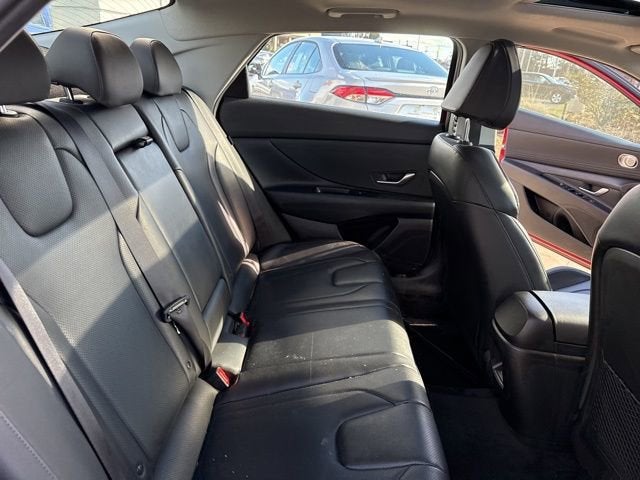 2024 Hyundai Elantra Limited IVT