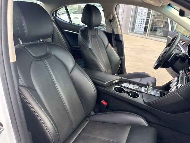 2023 Genesis G70 2.0T AWD