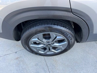 2025 Kia Seltos LX IVT AWD