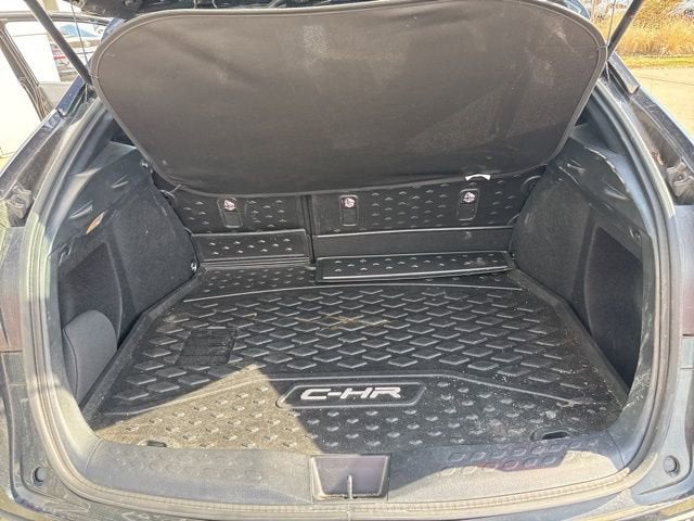 2021 Toyota C-HR LE FWD