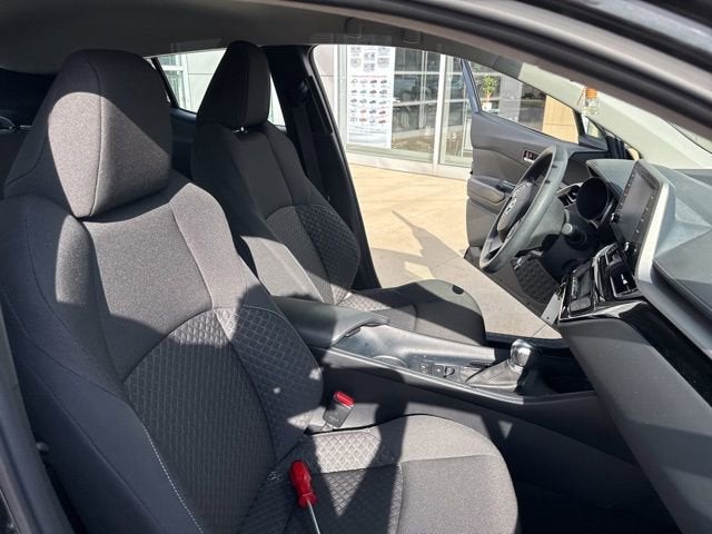 2021 Toyota C-HR LE FWD