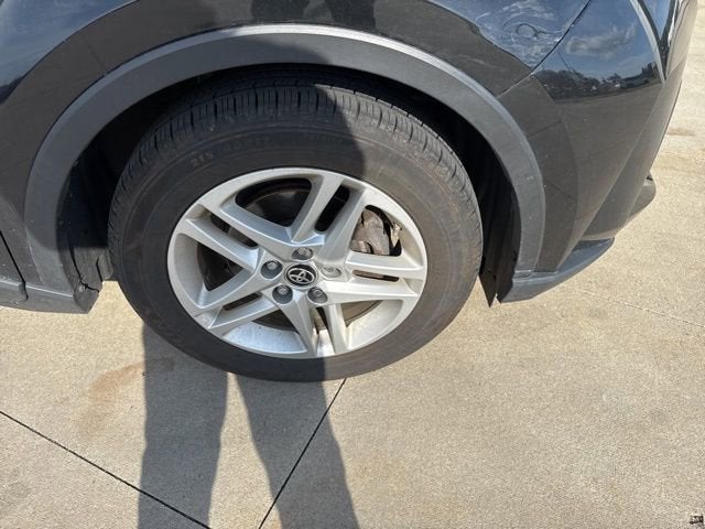 2021 Toyota C-HR LE FWD