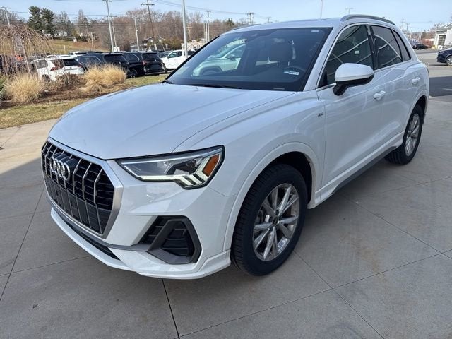 2024 Audi Q3 S line Premium 45 TFSI quattro