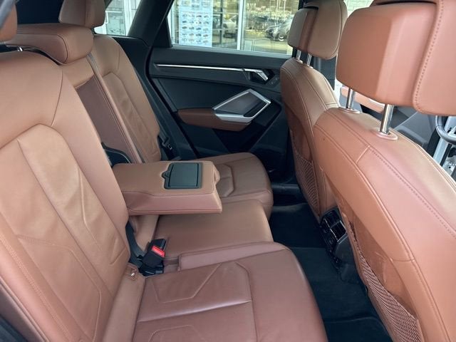 2024 Audi Q3 S line Premium 45 TFSI quattro