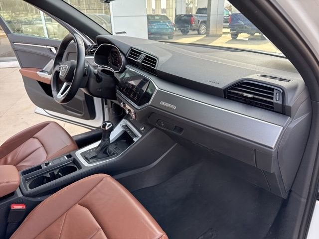 2024 Audi Q3 S line Premium 45 TFSI quattro