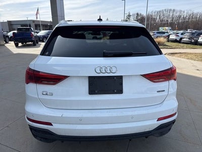 2024 Audi Q3 S line Premium 45 TFSI quattro