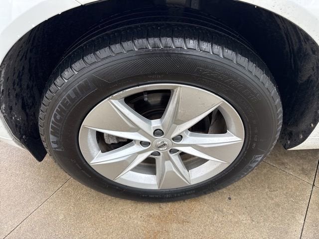 2022 Volvo XC60 B5 AWD Momentum