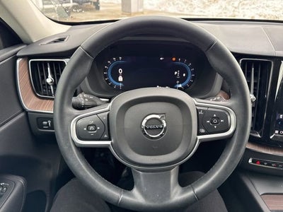 2022 Volvo XC60 B5 AWD Momentum