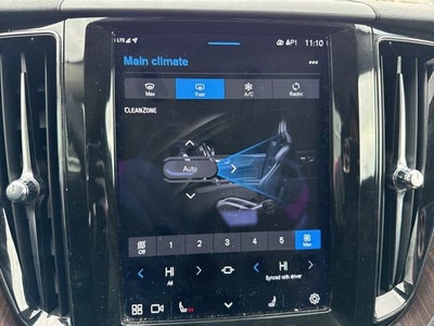 2022 Volvo XC60 B5 AWD Momentum