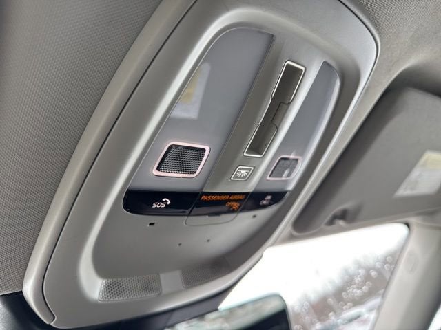 2022 Volvo XC60 B5 AWD Momentum