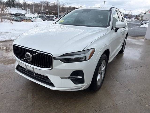 2022 Volvo XC60 B5 AWD Momentum