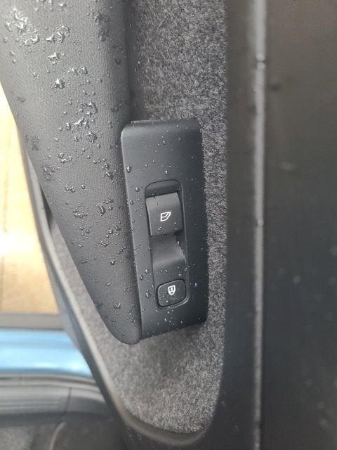 2024 Volvo XC40 Base