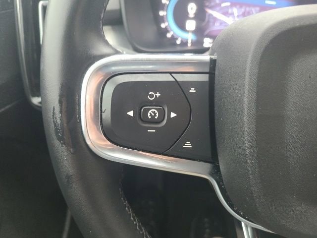 2024 Volvo XC40 Base