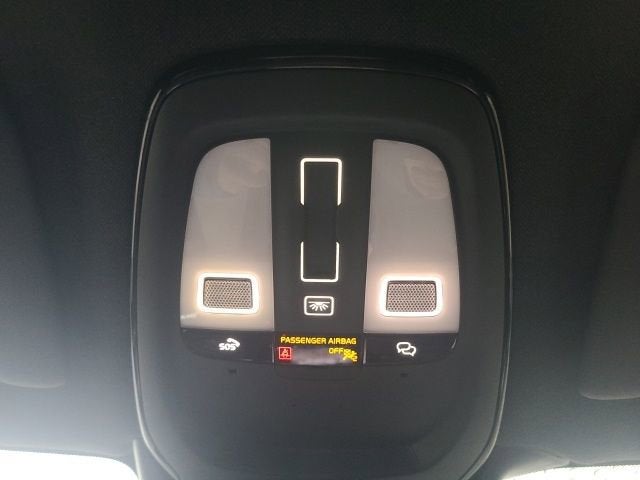 2024 Volvo XC40 Base