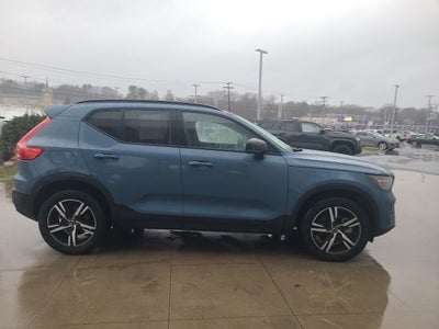 2024 Volvo XC40 Base