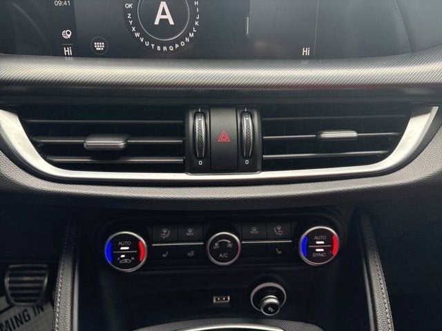 2023 Alfa Romeo Stelvio Veloce AWD