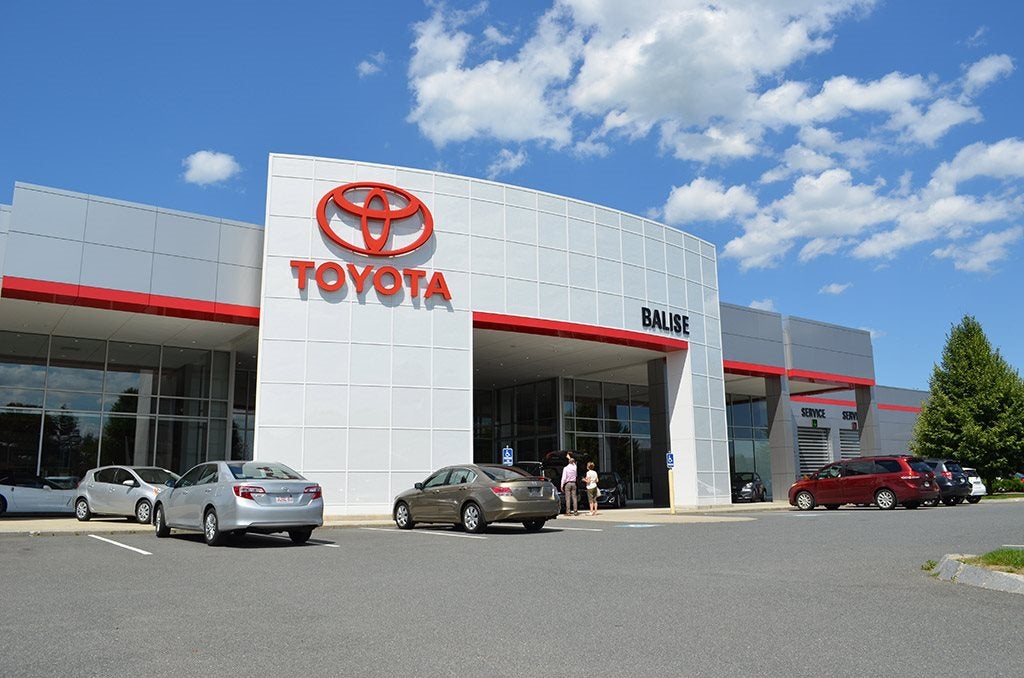 Car Dealership Front - Balise Toyota - West Springfield, MA